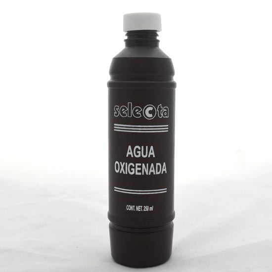 Agua Oxigenada 250 ml.